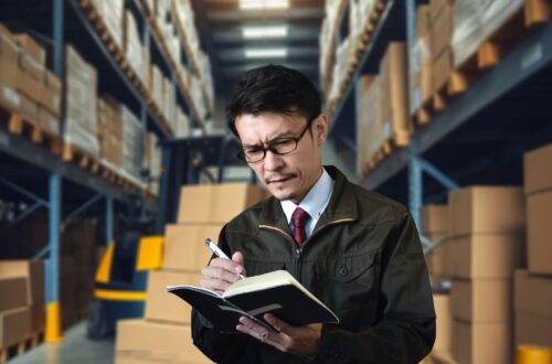 GTP方式・AGV・AMRの違いとは？倉庫自動化の最適解を比較